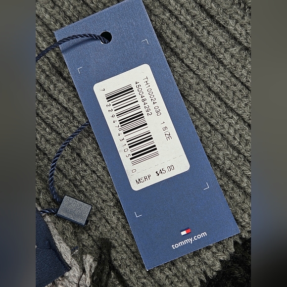 NWT Tommy Hilfiger Men's/Unisex Ribbed Cuff Logo Tri-Color Beanie - Picture 6 of 6